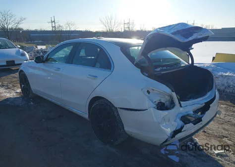 2015 Mercedes-Benz C-Class C 300 из США, поврежденный, VIN 55SWF4KBXFU086747